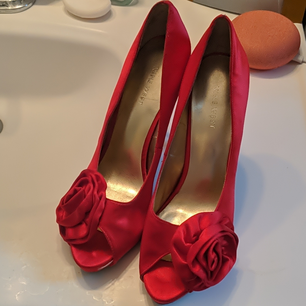 Nine West Red High Heels! Size 8.5